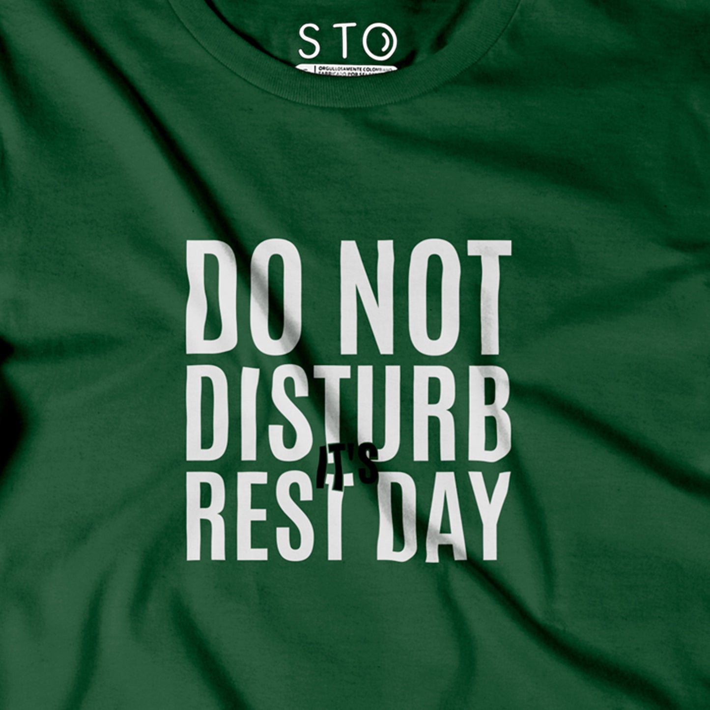 Camiseta Estampada Hombre | Do Not Disturb It's Rest Day